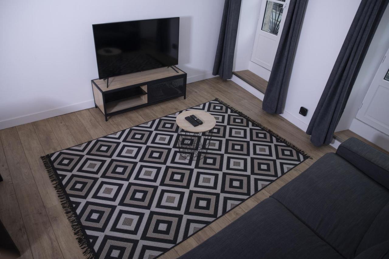 Triplex 110 M2 Centre Historique Avec Jacuzzi Dinanアパートメント エクステリア 写真